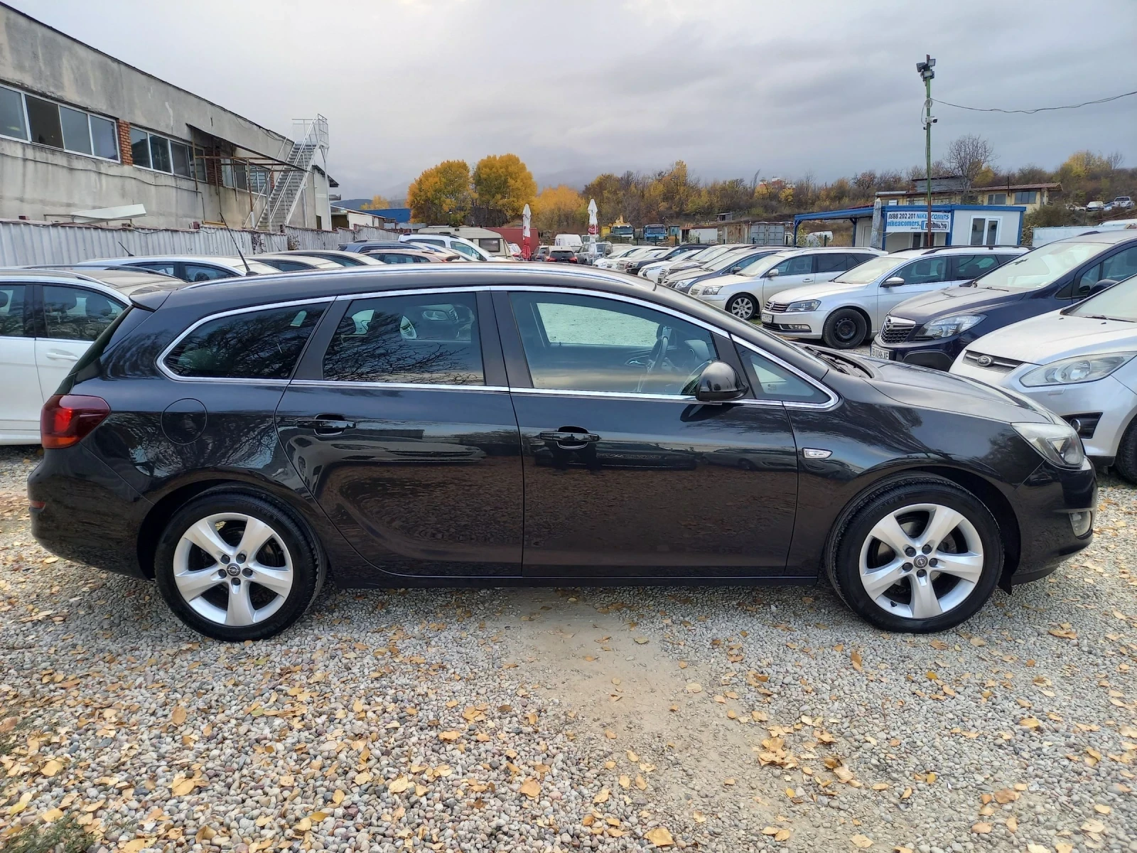 Opel Astra КАТО НОВА, GT SPORT SPECIAL, 1.4T 140 К.С 6 СК. - изображение 7