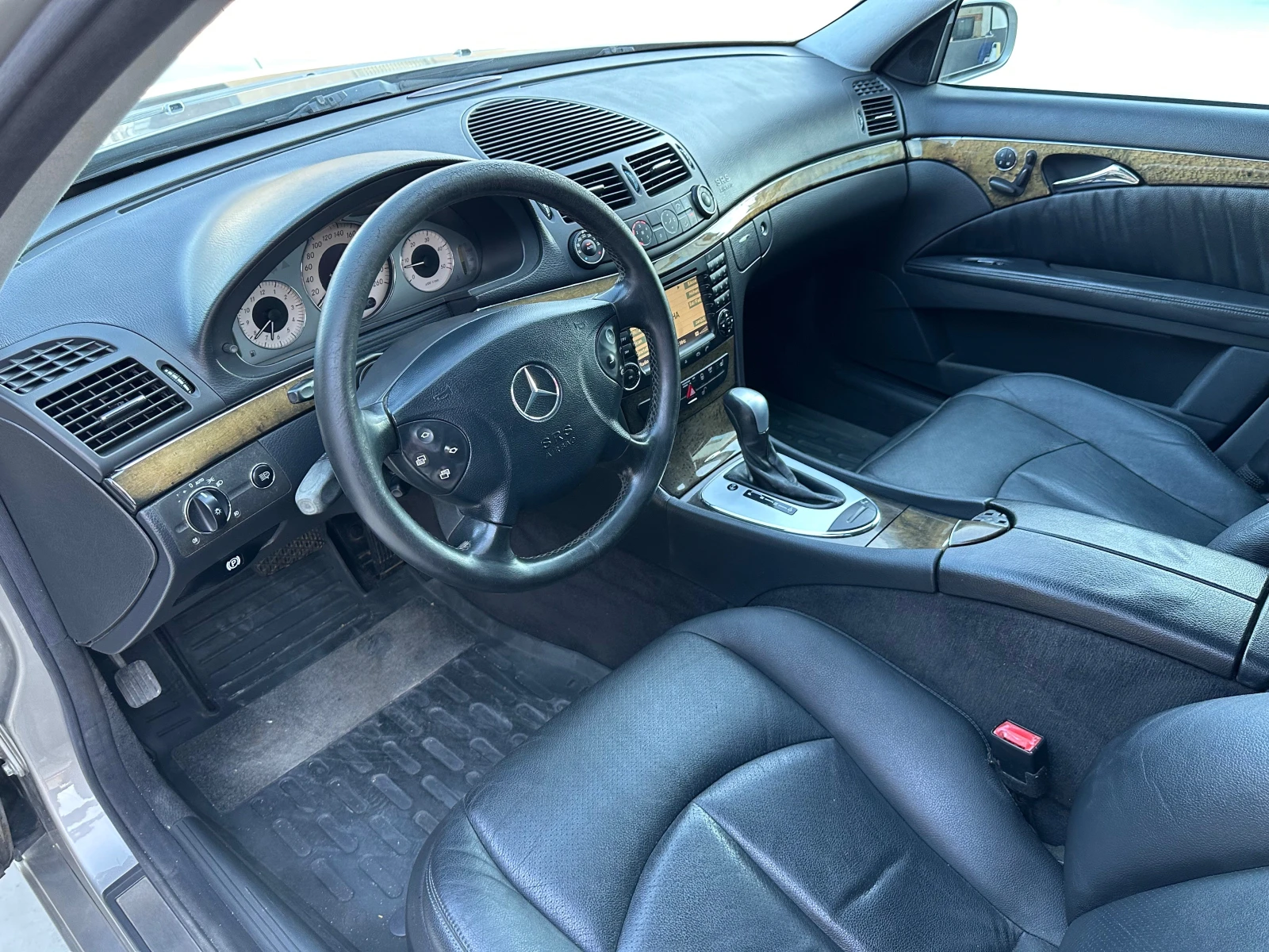 Mercedes-Benz E 320 AVANTGARDE - изображение 10