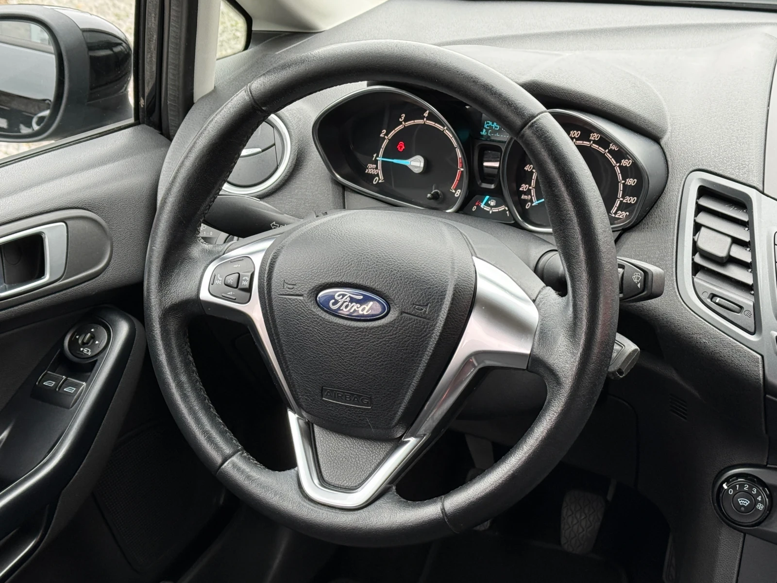 Ford Fiesta 1.0i LED, EURO 6B! * 124 000* KTEO, COC! ! | Mobile.bg   9