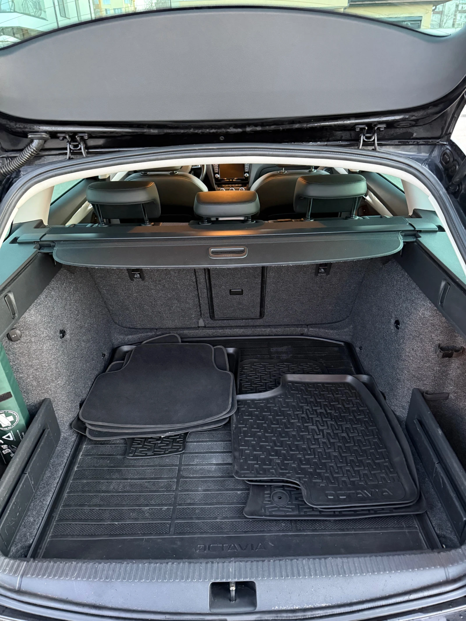 Skoda Octavia 2.0TDI Първи собственик - изображение 10