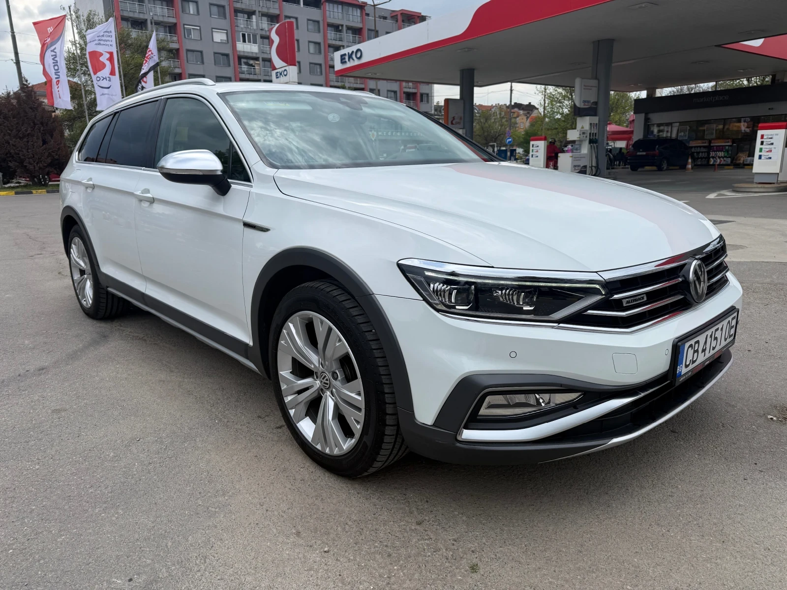 VW Alltrack 2.0TDI/4x4/FULL///, снимка 2 - Автомобили и джипове - 54260047