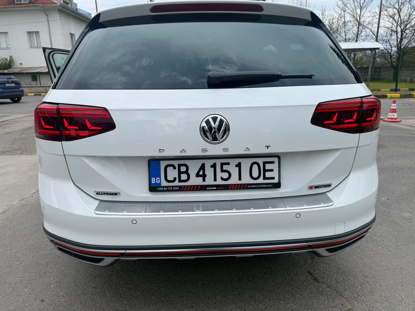 VW Alltrack 2.0TDI/4x4/FULL///, снимка 13 - Автомобили и джипове - 54260047