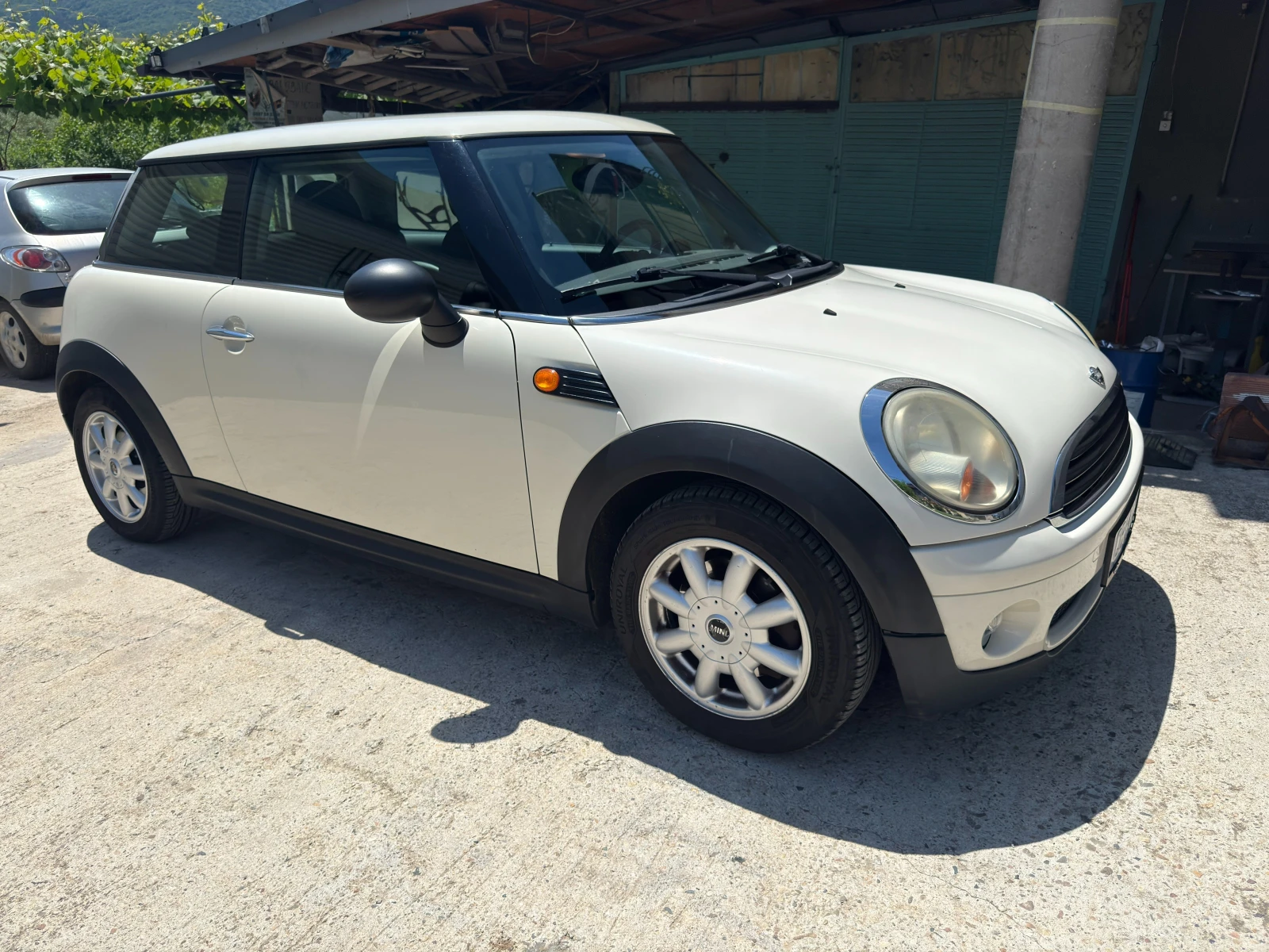 Mini Cooper One 1.6 55kw, снимка 2 - Автомобили и джипове - 54807944