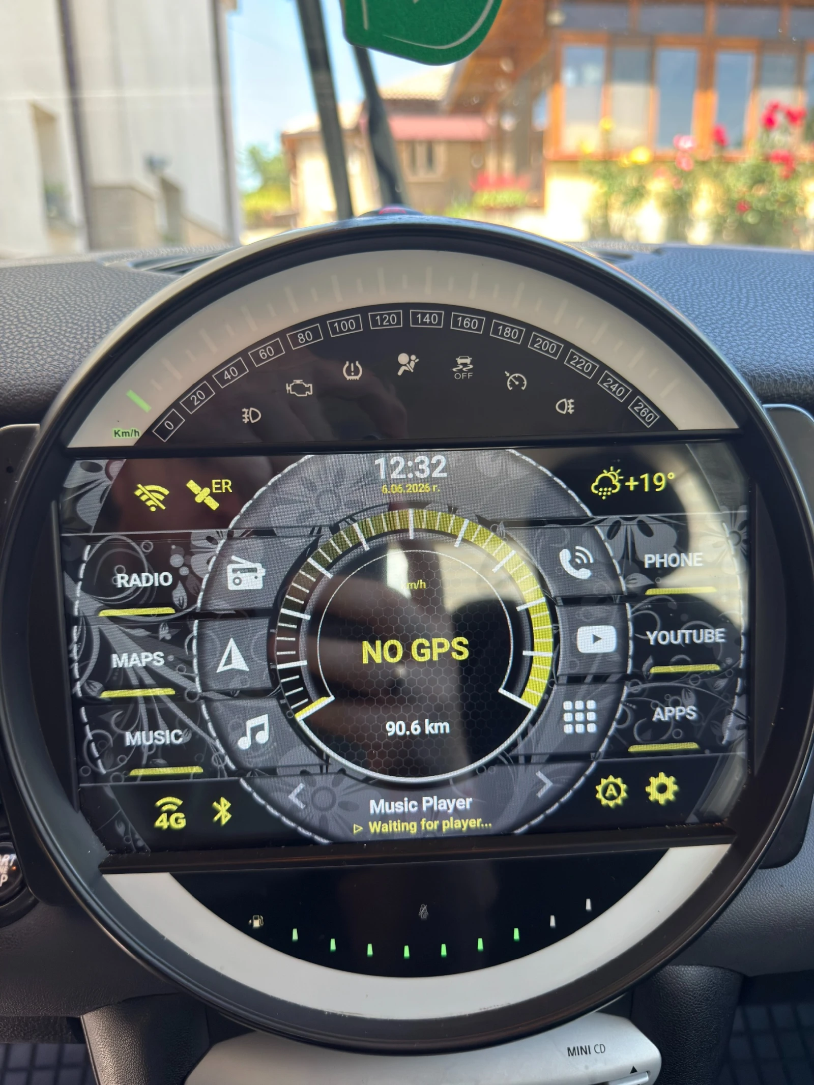 Mini Cooper One 1.6 55kw, снимка 12 - Автомобили и джипове - 54807944