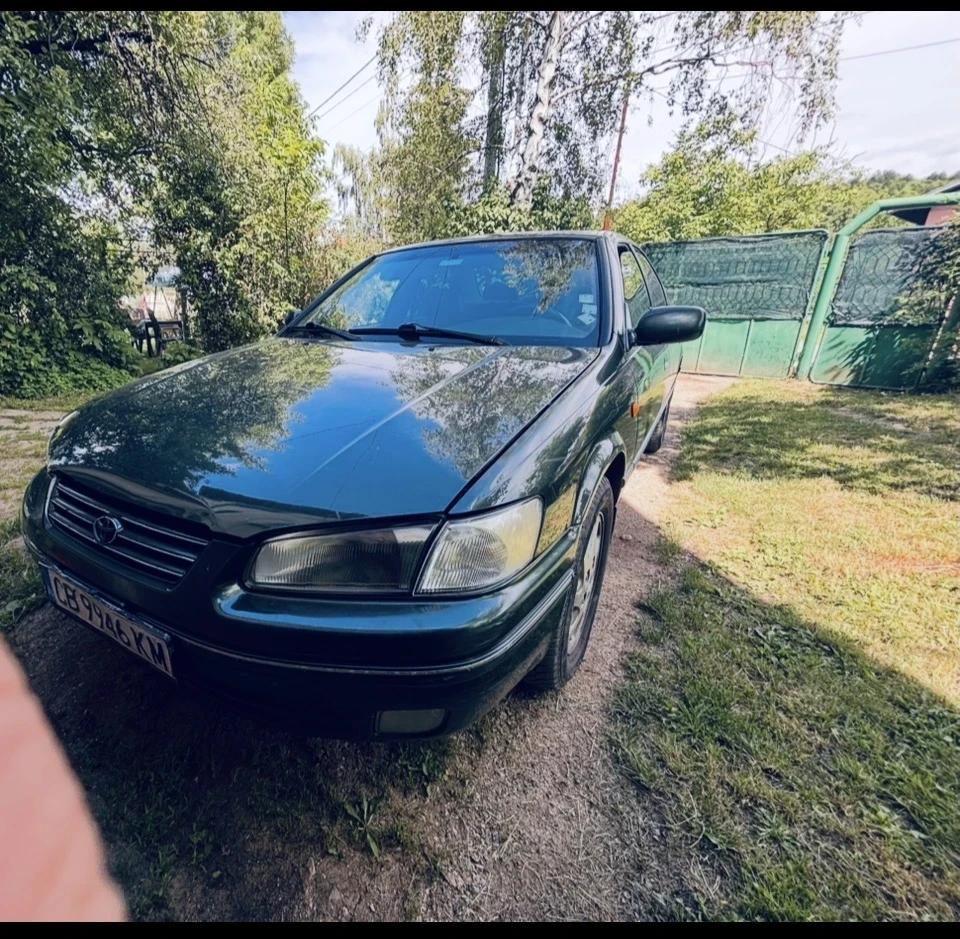Toyota Camry 3.0 V 6. . Бензин -Газ