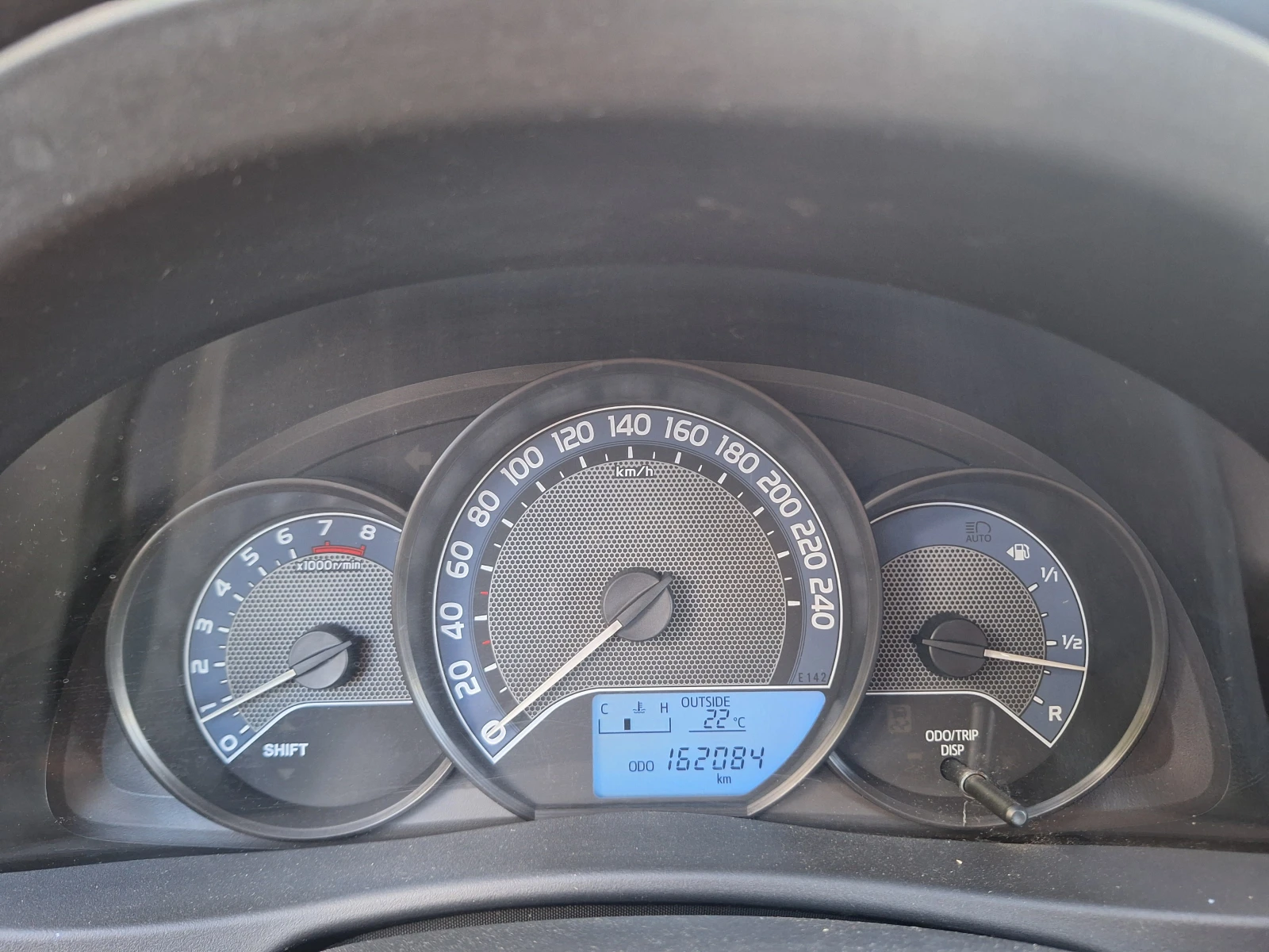 Toyota Auris 1.6-ТОП-132к.с, снимка 17 - Автомобили и джипове - 54972453