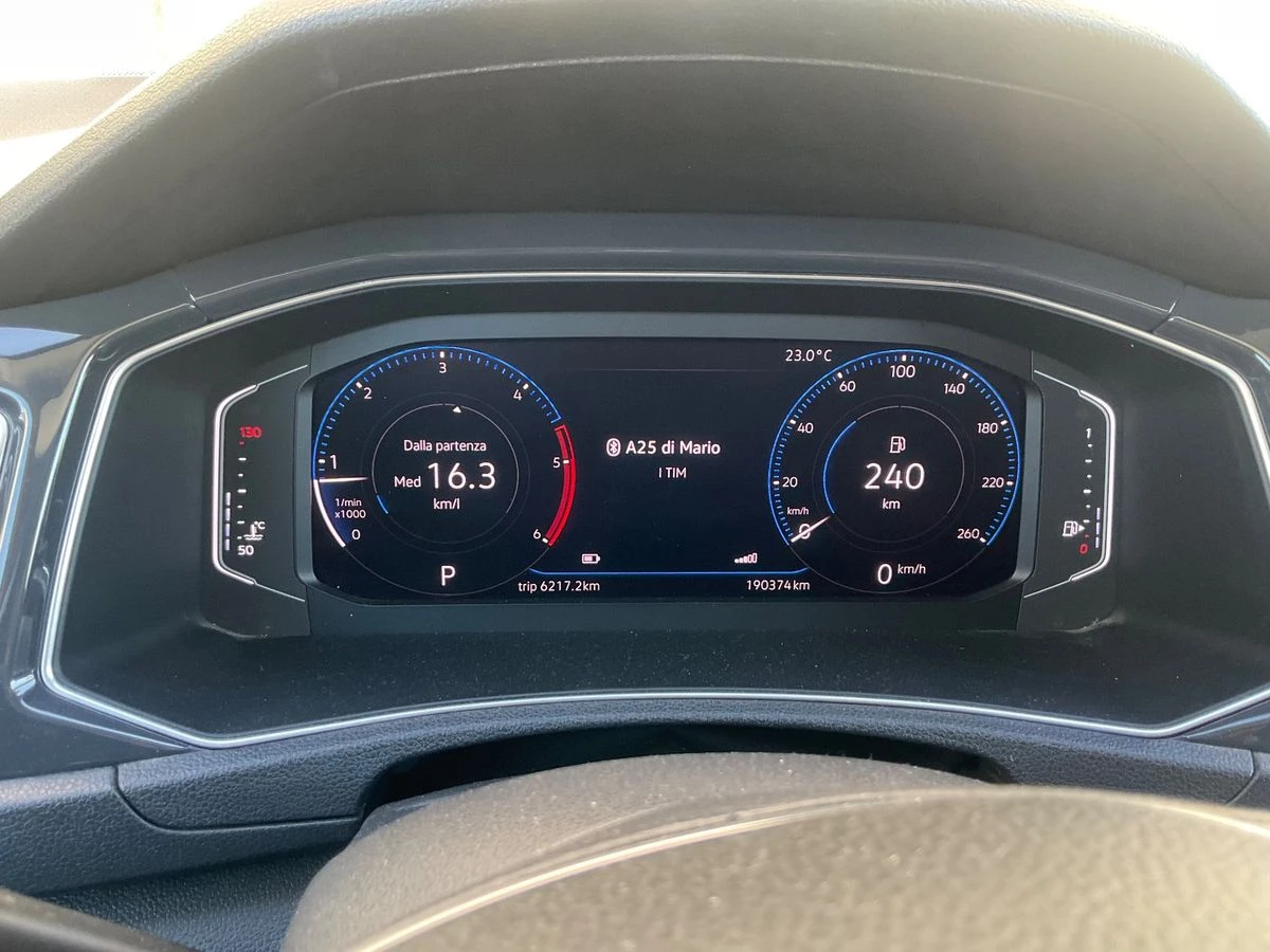 VW Caddy 2.0 TDI Advanced, снимка 10 - Автомобили и джипове - 55090713