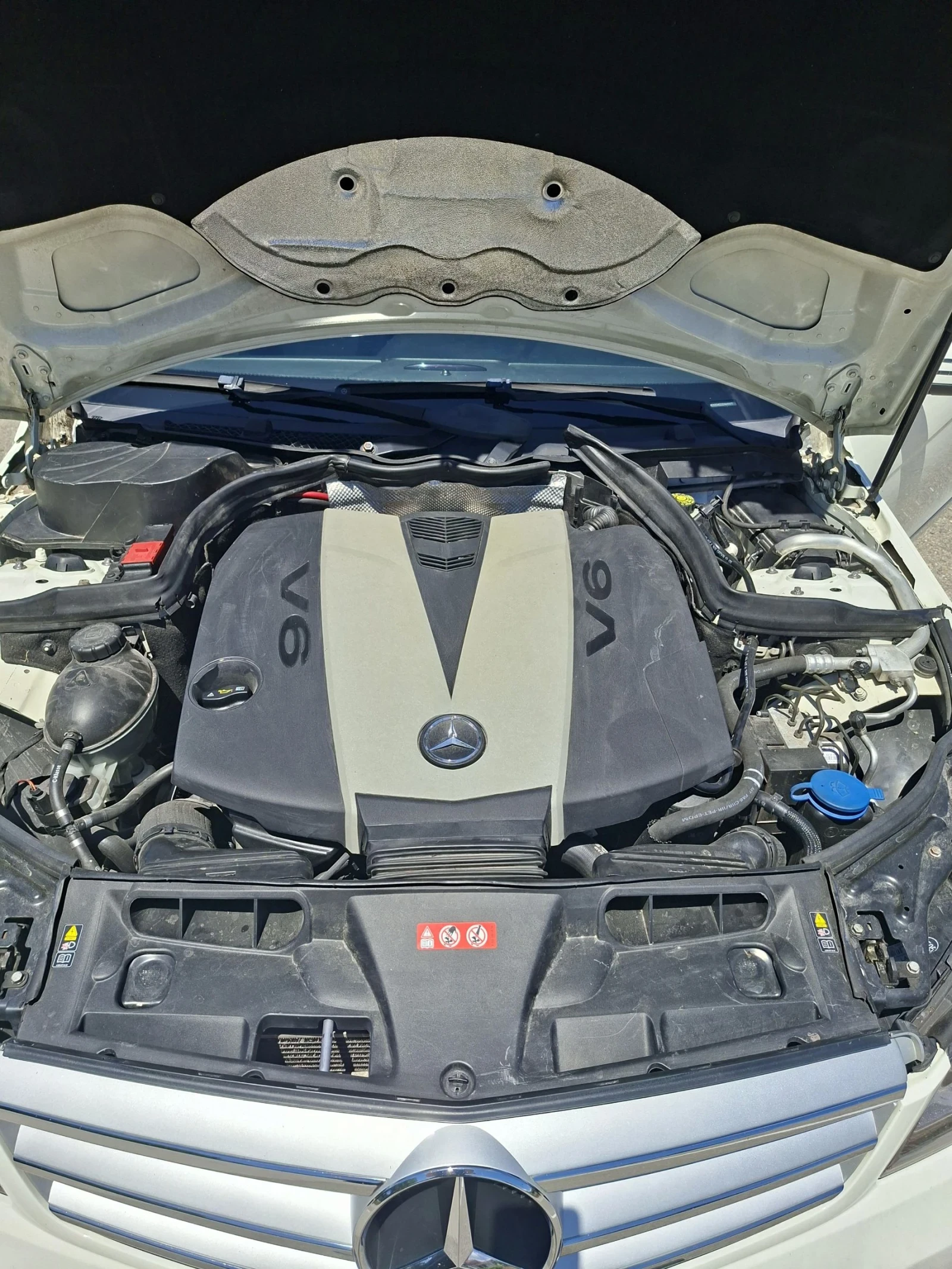 Mercedes-Benz C 350 AVANGARDE V6 FACELIFT, снимка 9 - Автомобили и джипове - 55165249