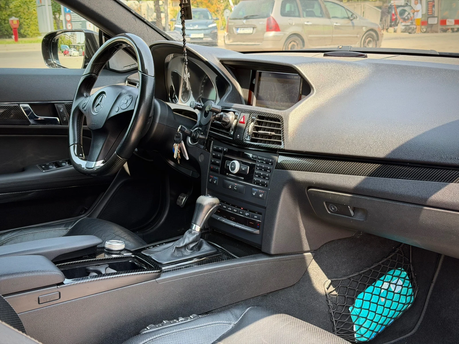 Mercedes-Benz E 350, снимка 17 - Автомобили и джипове - 55769377