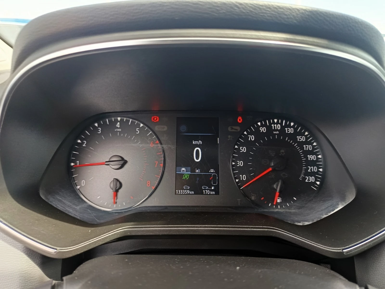 Renault Clio 1.0Tce/ 90к.с., снимка 14 - Автомобили и джипове - 55801724