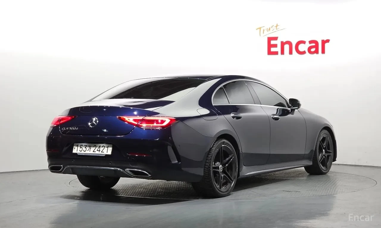 Mercedes-Benz CLS * CLS300d AMG Line * БЕЗ ПЪРВОНАЧАЛНА ВНОСКА, снимка 2 - Автомобили и джипове - 55843181