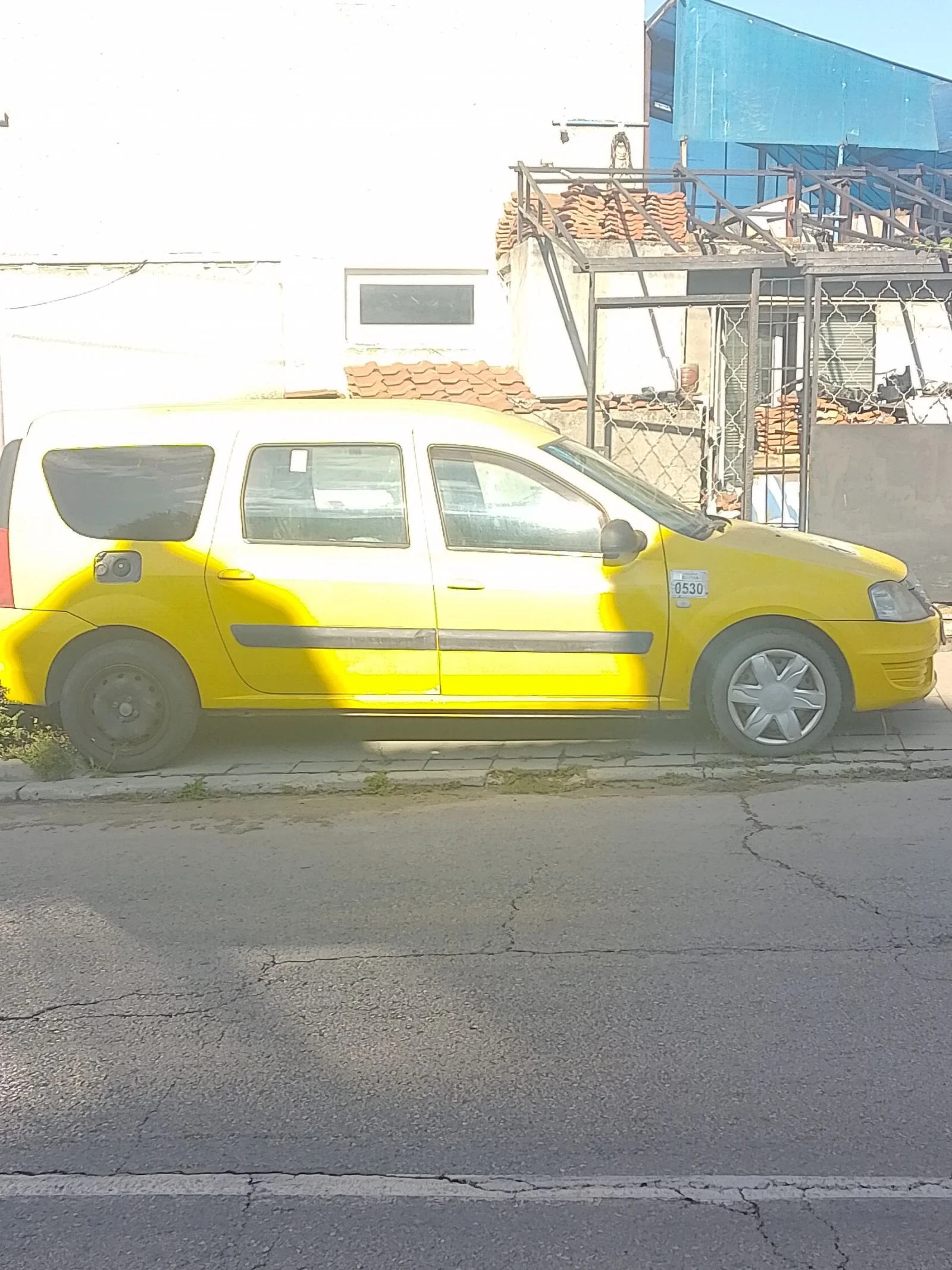 Dacia Logan, снимка 2 - Автомобили и джипове - 55974009