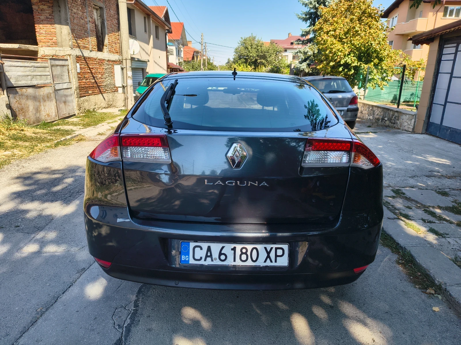 Renault Laguna 2.0dci 6ск, снимка 4 - Автомобили и джипове - 56158583