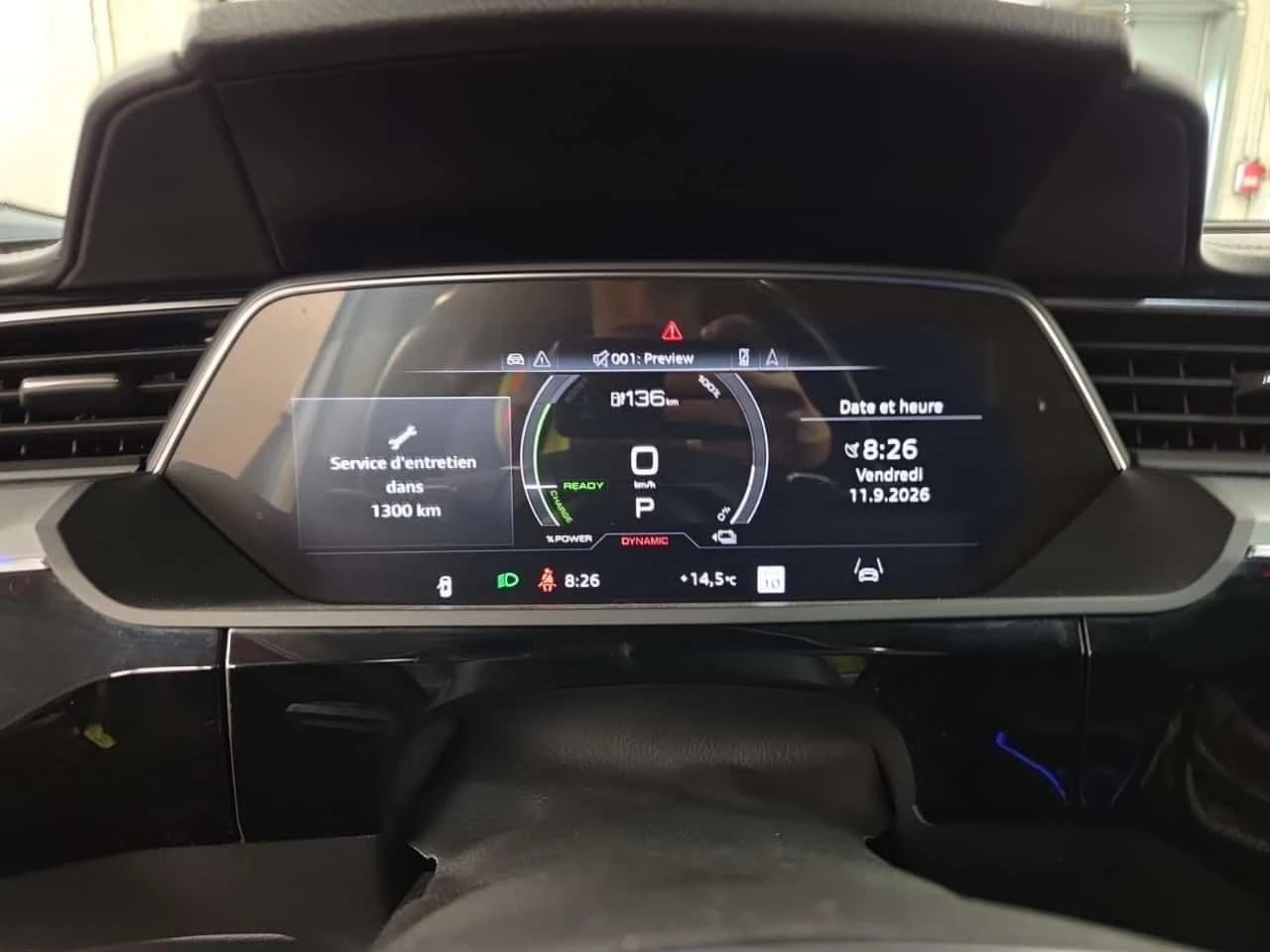 Audi E-Tron * TECHNIK * CARFAX * БЕЗ ПЪРВОНАЧАЛНА ВНОСКА, снимка 9 - Автомобили и джипове - 56277482