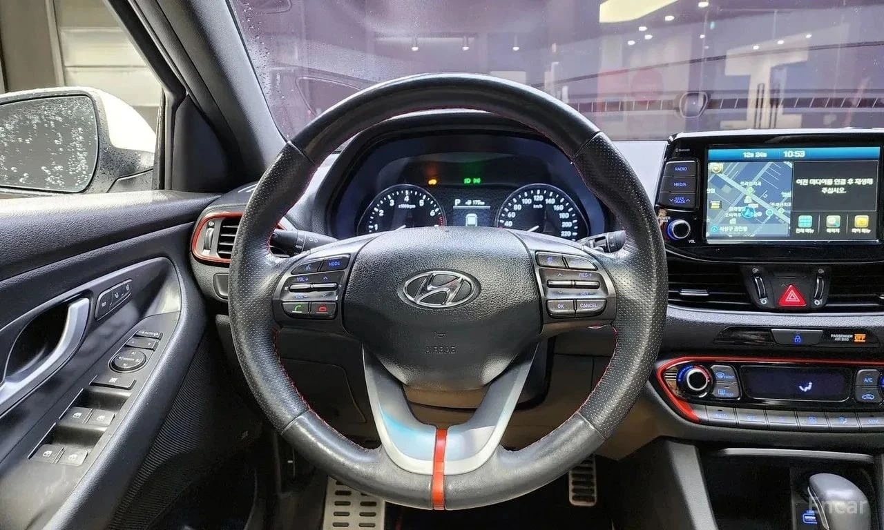 Hyundai I30, снимка 14 - Автомобили и джипове - 56727895