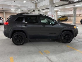 Jeep Cherokee * Trailhawk * CARFAX * БЕЗ ПЪРВОНАЧАЛНА ВНОСКА, снимка 3