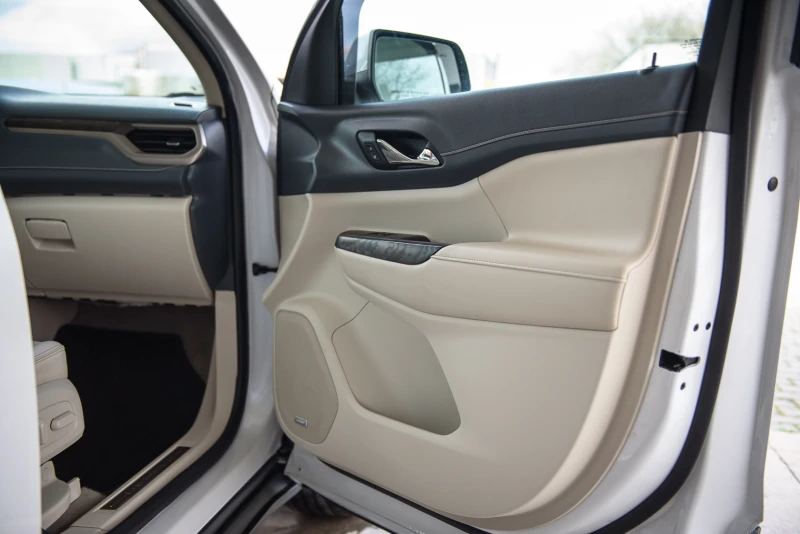 Gmc Acadia 3.6L Denali, 7 места и право на данъчен кредит, снимка 11 - Автомобили и джипове - 52616251