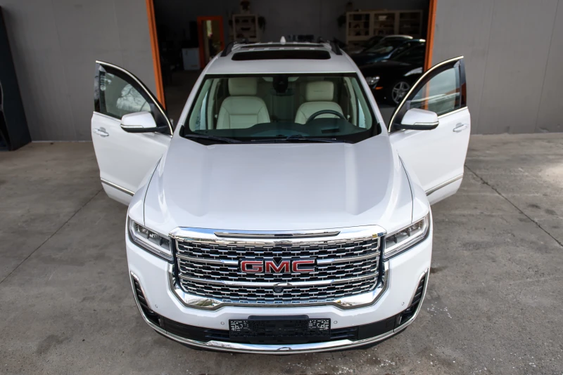 Gmc Acadia 3.6L Denali, 7 места и право на данъчен кредит, снимка 2 - Автомобили и джипове - 52616251