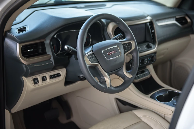 Gmc Acadia 3.6L Denali, 7 места и право на данъчен кредит, снимка 13 - Автомобили и джипове - 52616251