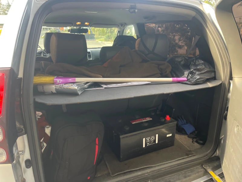 Toyota Land cruiser D-4D , снимка 16 - Автомобили и джипове - 52135188