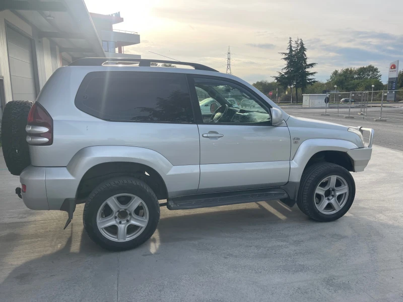 Toyota Land cruiser D-4D , снимка 6 - Автомобили и джипове - 52135188