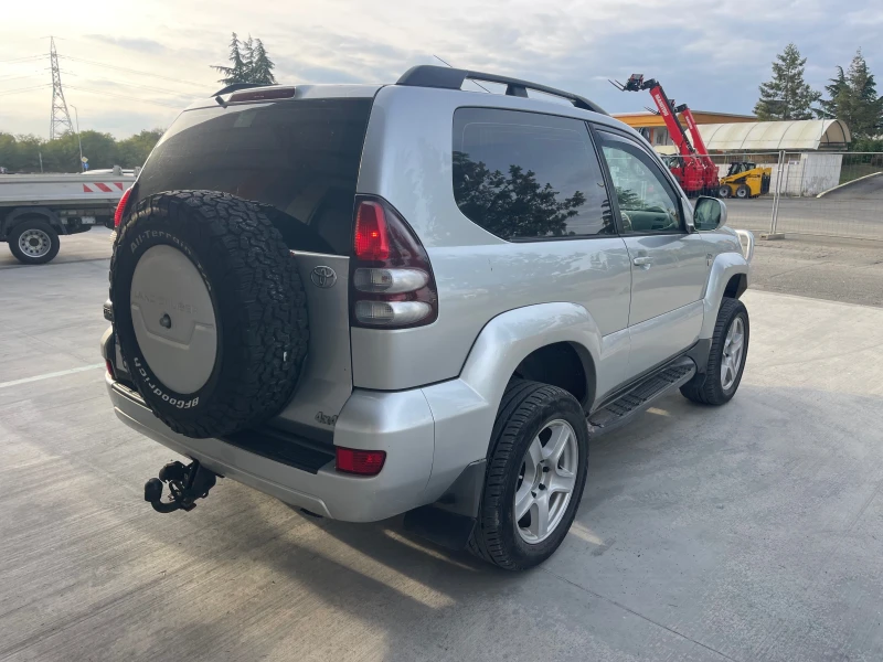 Toyota Land cruiser D-4D , снимка 5 - Автомобили и джипове - 52135188