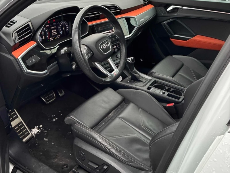 Audi Q3 2023 Progressiv * CARFAX * БЕЗ ПЪРВОНАЧАЛНА ВНОСКА, снимка 7 - Автомобили и джипове - 53027052