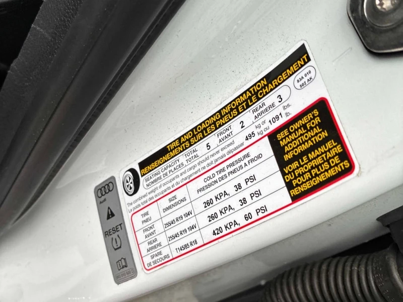 Audi Q3 2023 Progressiv * CARFAX * БЕЗ ПЪРВОНАЧАЛНА ВНОСКА, снимка 16 - Автомобили и джипове - 53027052