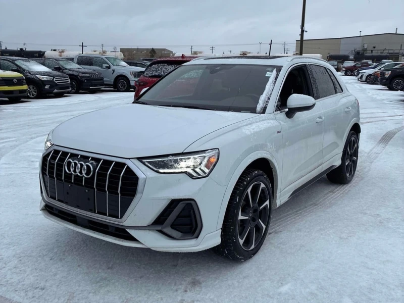 Audi Q3 2023 Progressiv * CARFAX * БЕЗ ПЪРВОНАЧАЛНА ВНОСКА