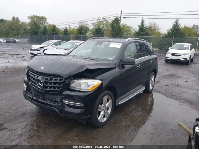 Mercedes-Benz ML 350 4MATIC Обдух* Keyless* Harman/Kardon* , снимка 2 - Автомобили и джипове - 48248156