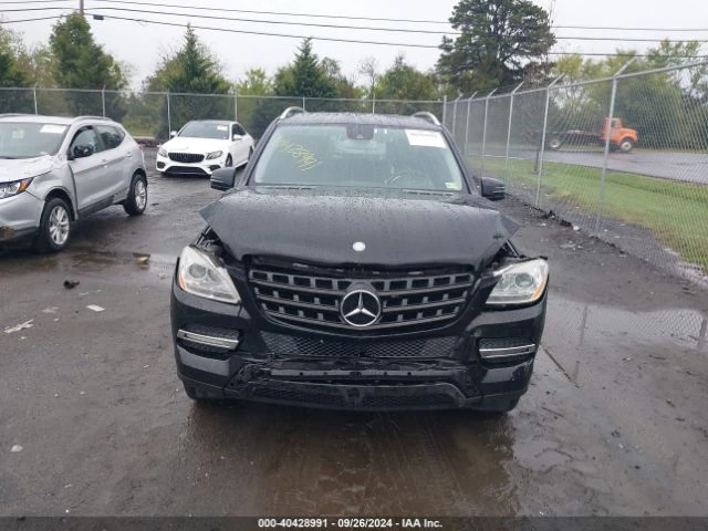 Mercedes-Benz ML 350 4MATIC Обдух* Keyless* Harman/Kardon* , снимка 8 - Автомобили и джипове - 48248156