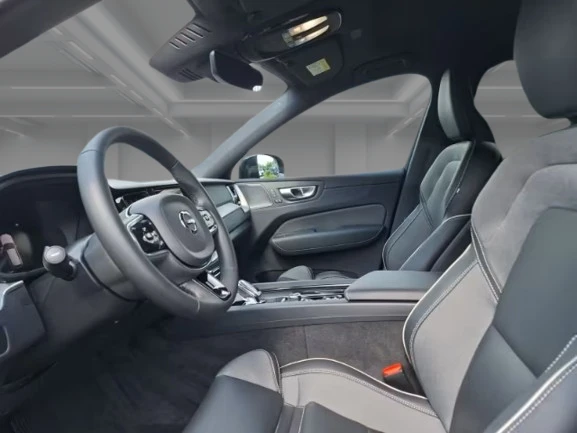 Volvo XC60 B4 AWD = Plus Dark = Гаранция - изображение 6