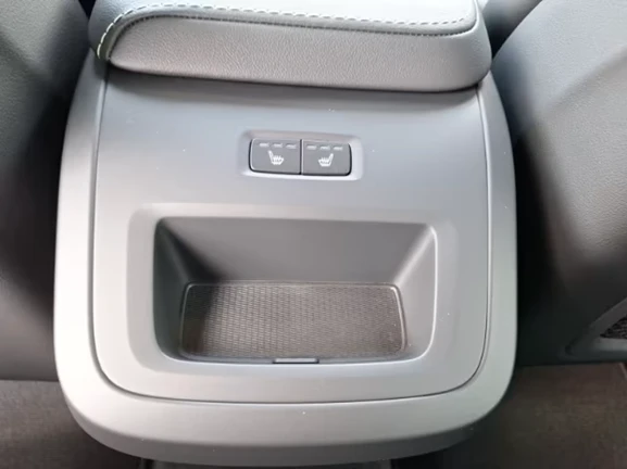 Volvo XC60 B4 AWD = Plus Dark =  | Mobile.bg   11