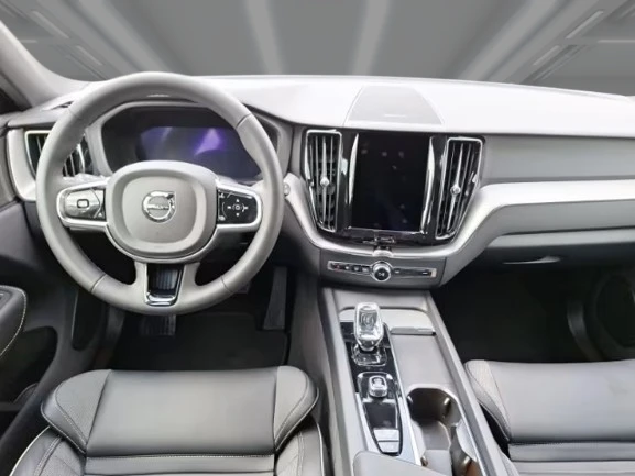 Volvo XC60 B4 AWD = Plus Dark = Гаранция - изображение 7