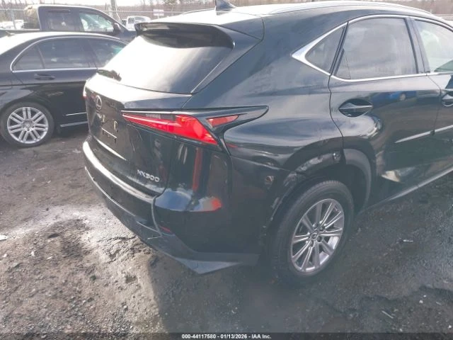 Lexus NX 300 * КОЖА* LED* , снимка 15 - Автомобили и джипове - 53404729