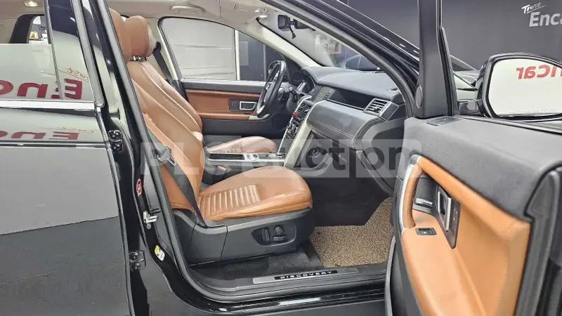 Land Rover Discovery Sport TD4| ПОДГРЕВ| КАМЕРА| ВКЛЮЧЕН ТЕХНОТЕСТ, снимка 13 - Автомобили и джипове - 54333725