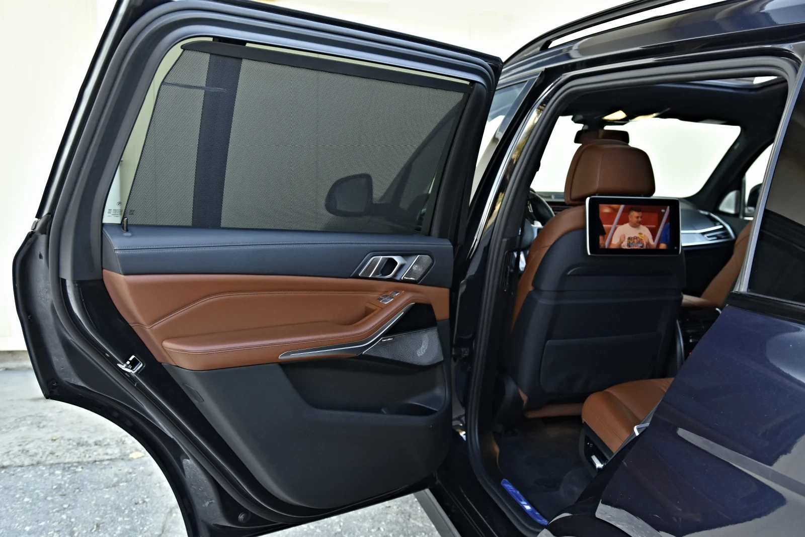 BMW X7 M50D xDrive 3xTV 360 M-Paket B&W-4D 7 SITZE | Mobile.bg   16