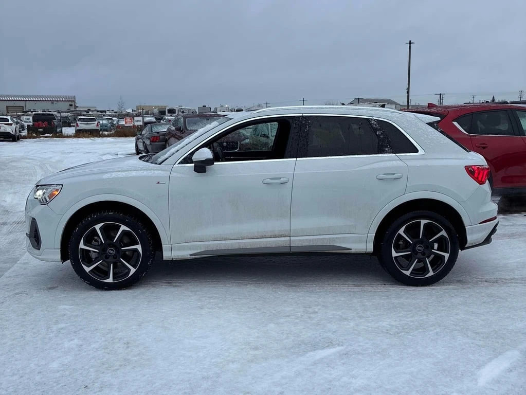 Audi Q3 2023 Progressiv * CARFAX * ��� ������������ ������ | Mobile.bg � ����������� 3