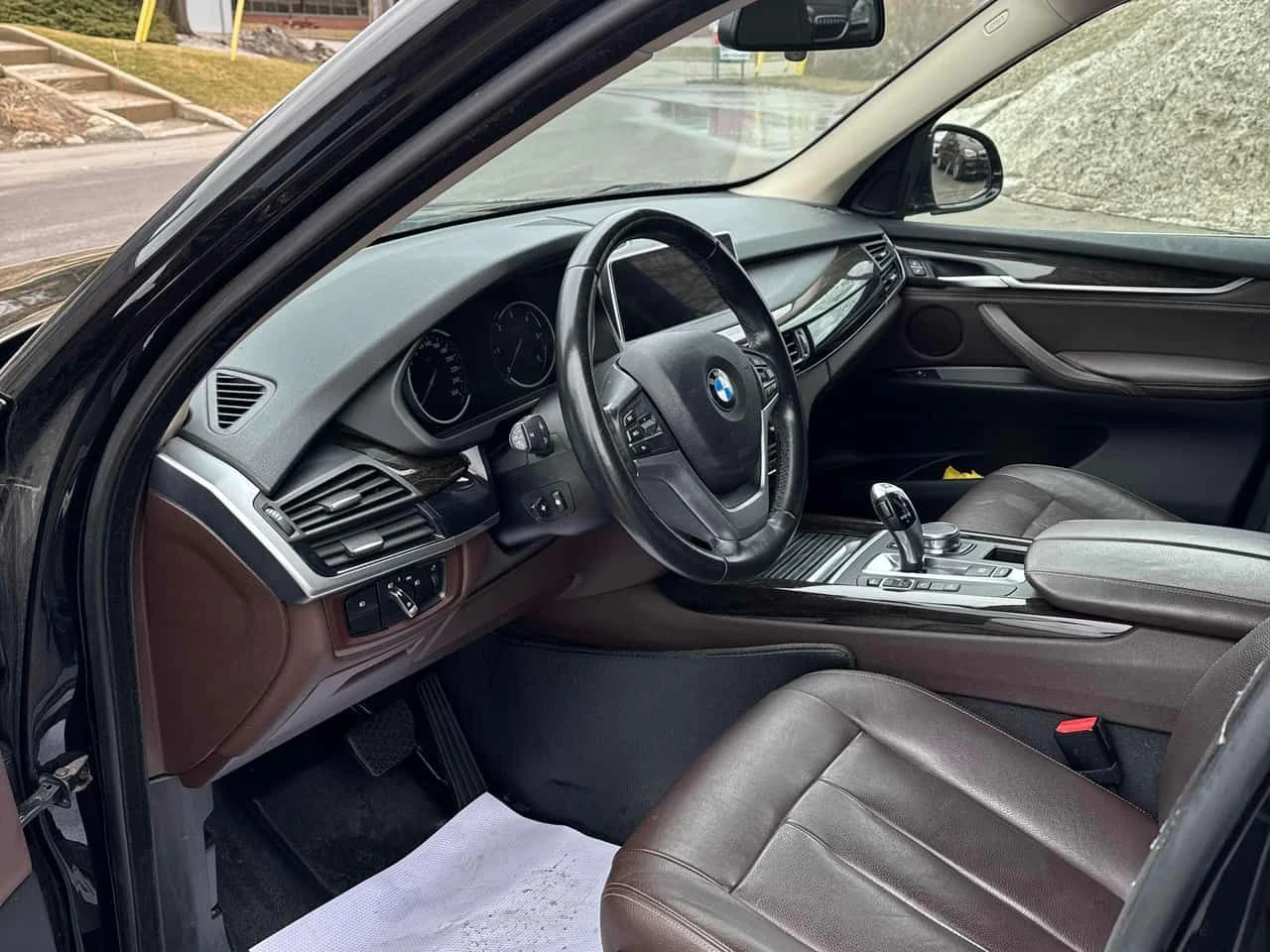 BMW X5 xDrive35d | PANO | ПОДГРЕВИ | KEYLESS | CARFAX, снимка 5 - Автомобили и джипове - 53930925