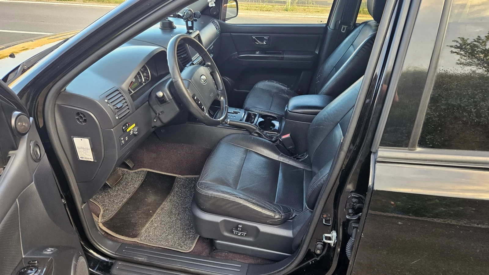 Kia Sorento 3.3Бензин Газ, снимка 13 - Автомобили и джипове - 54697948