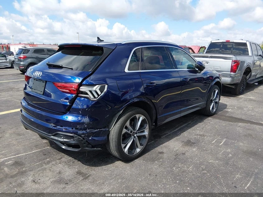 Audi Q3 * * Premium Plus* 45 Tfsi * * S-Line* Quattro* Tip, снимка 4 - Автомобили и джипове - 55096894