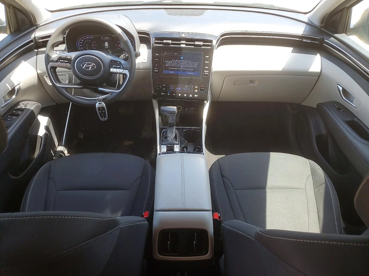 Hyundai Tucson, снимка 8 - Автомобили и джипове - 55261468