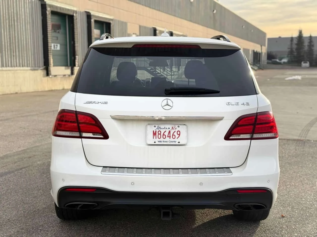 Mercedes-Benz GLE * AMG 43 * CARFAX * ЦЕНА ДО БГ, снимка 4 - Автомобили и джипове - 56233696
