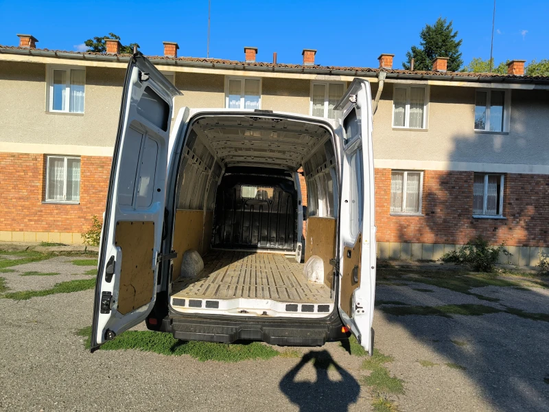 Renault Master 2.5dci, снимка 9 - Бусове и автобуси - 47220598