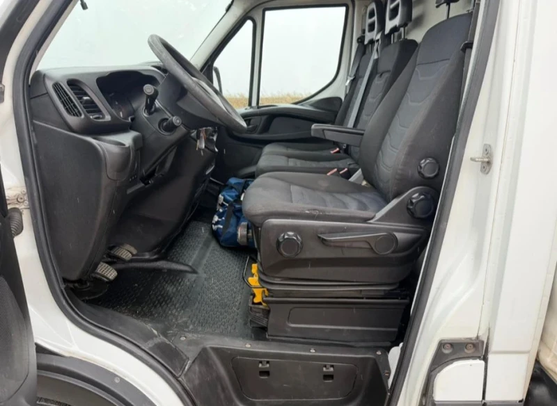 Iveco Daily 50c18* 3.5тона* 5.20м.* Клима* Борд* , снимка 9 - Бусове и автобуси - 53180393