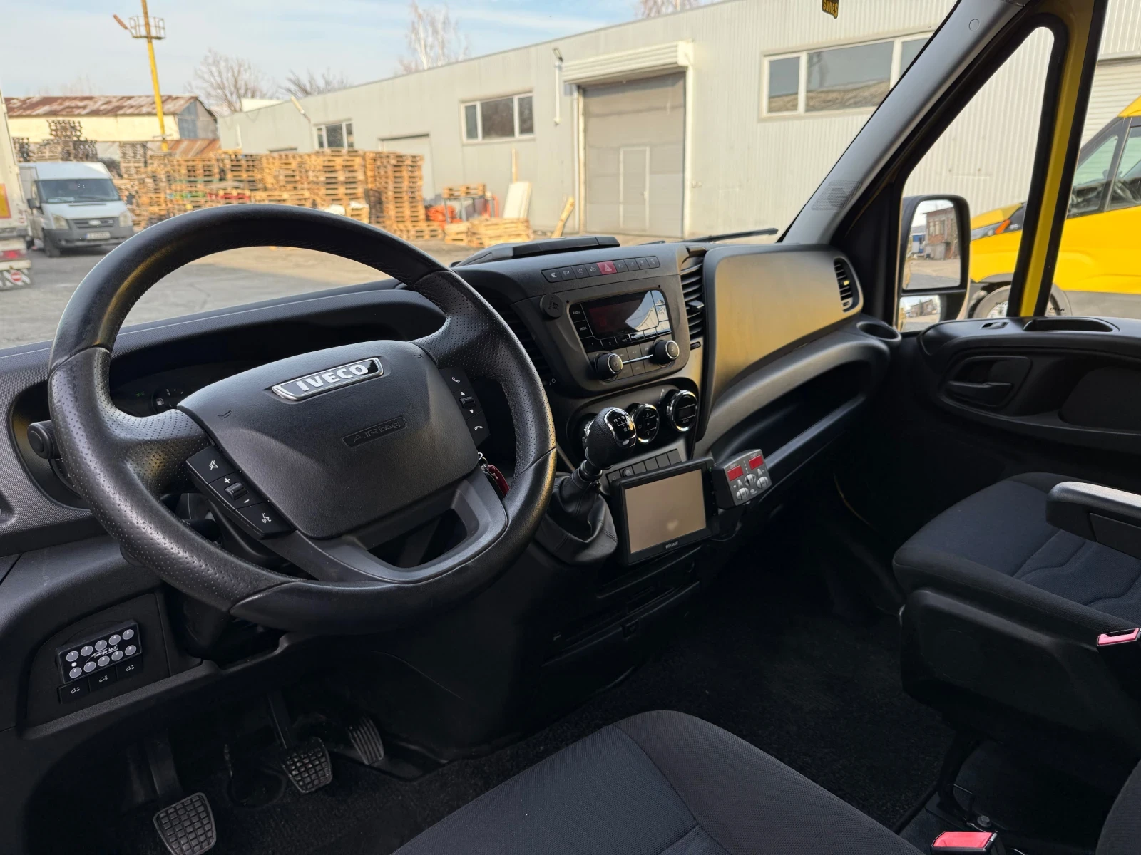 Iveco 35s12 | Mobile.bg   12