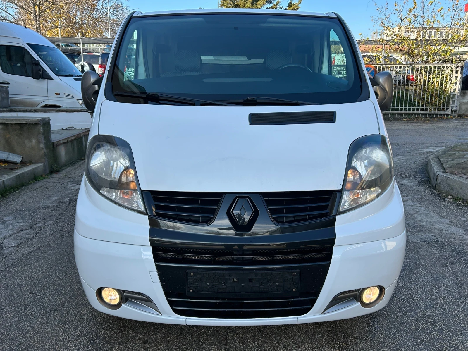 Renault Trafic 2.5dCi 2 СТР. ВРАТИ НАВИ КАМЕРА  - изображение 2