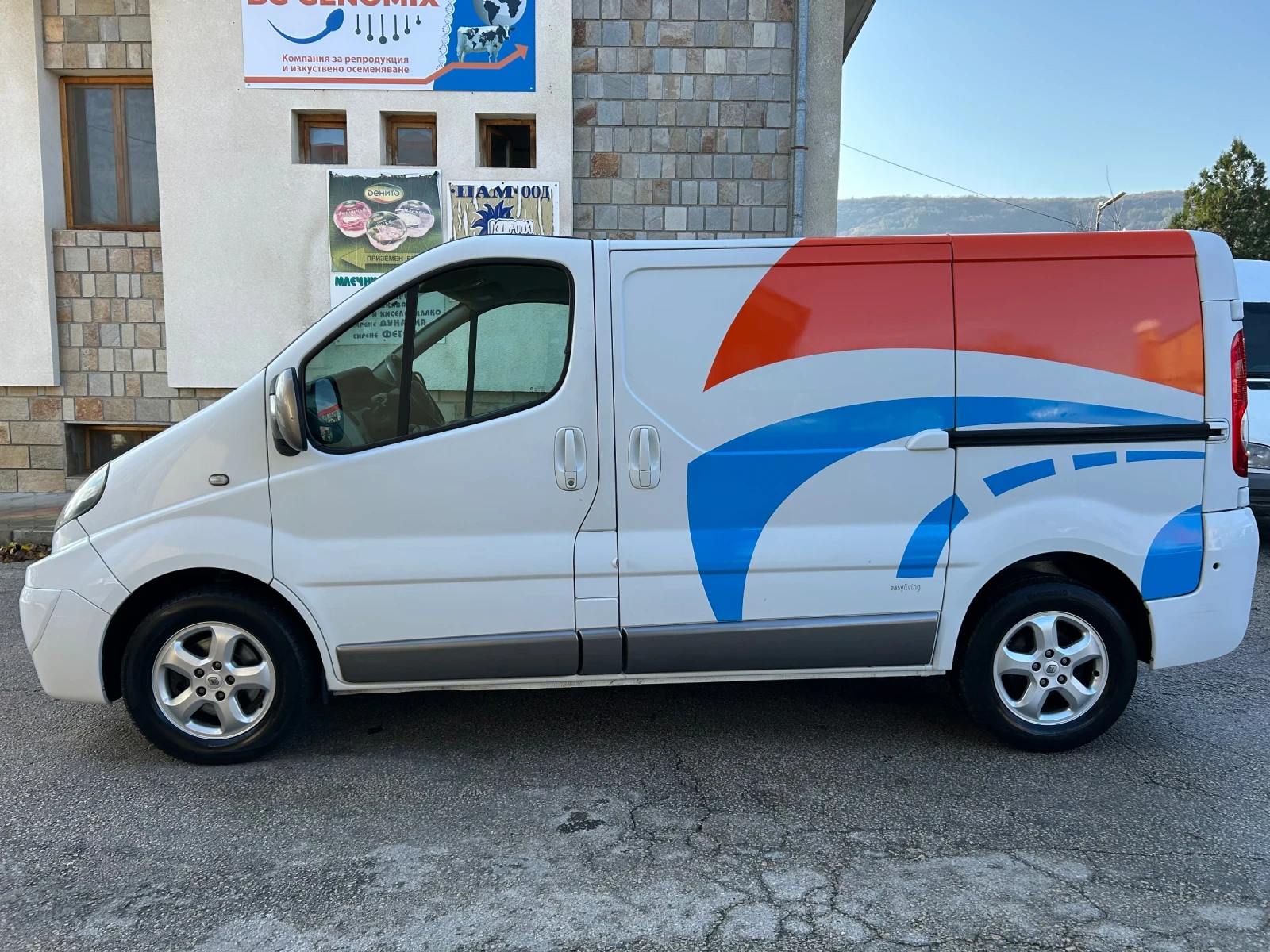 Renault Trafic 2.5dCi 2 СТР. ВРАТИ НАВИ КАМЕРА  - изображение 7