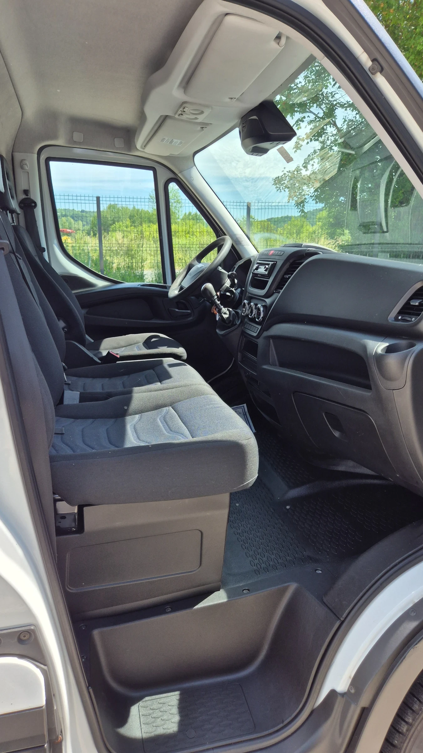 Iveco Daily 50c18* 3.5тона* 5.20м.* Клима* Борд* , снимка 13 - Бусове и автобуси - 53180393