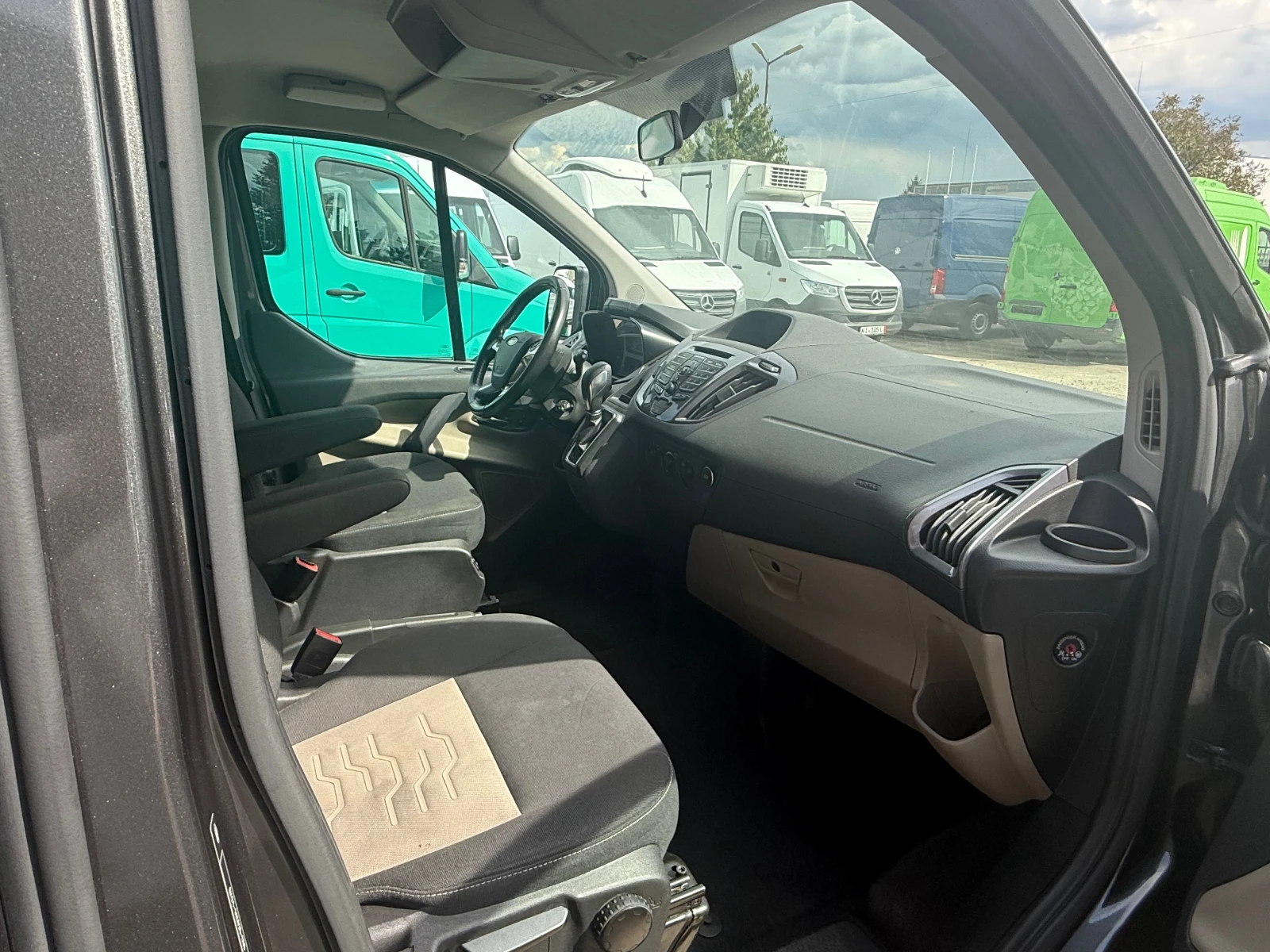 Ford Transit Custom 2хКЛИМА, LUX, 9 МЕСТЕН, LONG, FULL, снимка 10 - Бусове и автобуси - 55942242